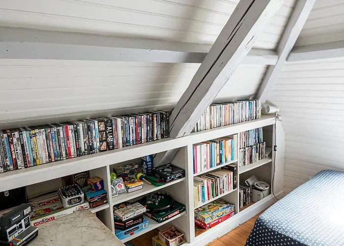 Duplex Ancienne, 59 M2 , Vue Et Plein Centre!