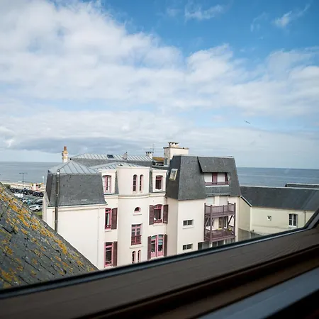 Apartment Duplex Ancienne, 59 M2 , Vue Et Plein Centre! *