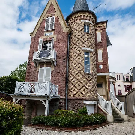 Duplex Ancienne, 59 M2 , Vue Et Plein Centre! Villers-sur-Mer